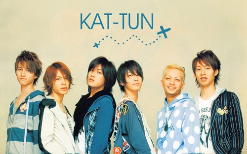 HELLO - KAT-TUN hinh anh