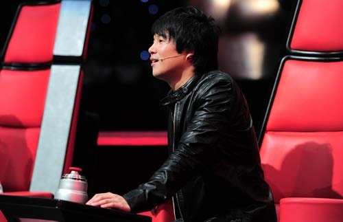 Thanh Bùi trở thành hiện tượng tại Vpop khi ngồi trên chiếc ghế nóng Giọng hát Việt nhí mùa đầu tiên