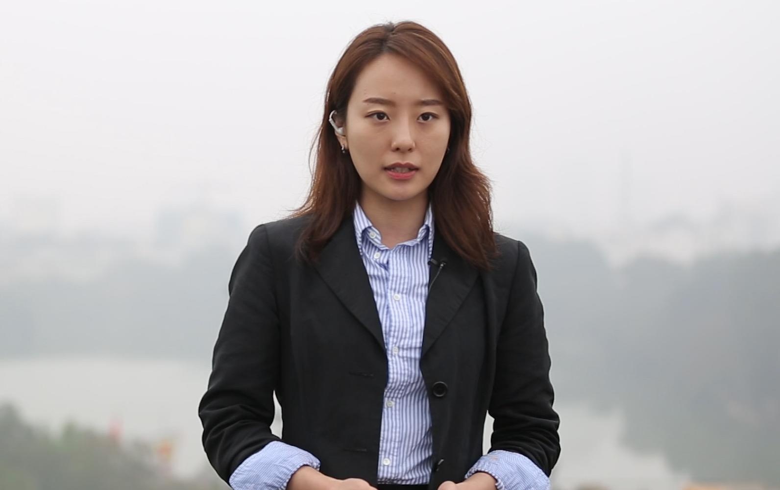 Kham pha truong quay tang 11 nhin ra ho Guom thue gia 2.000 USD/ngay hinh anh