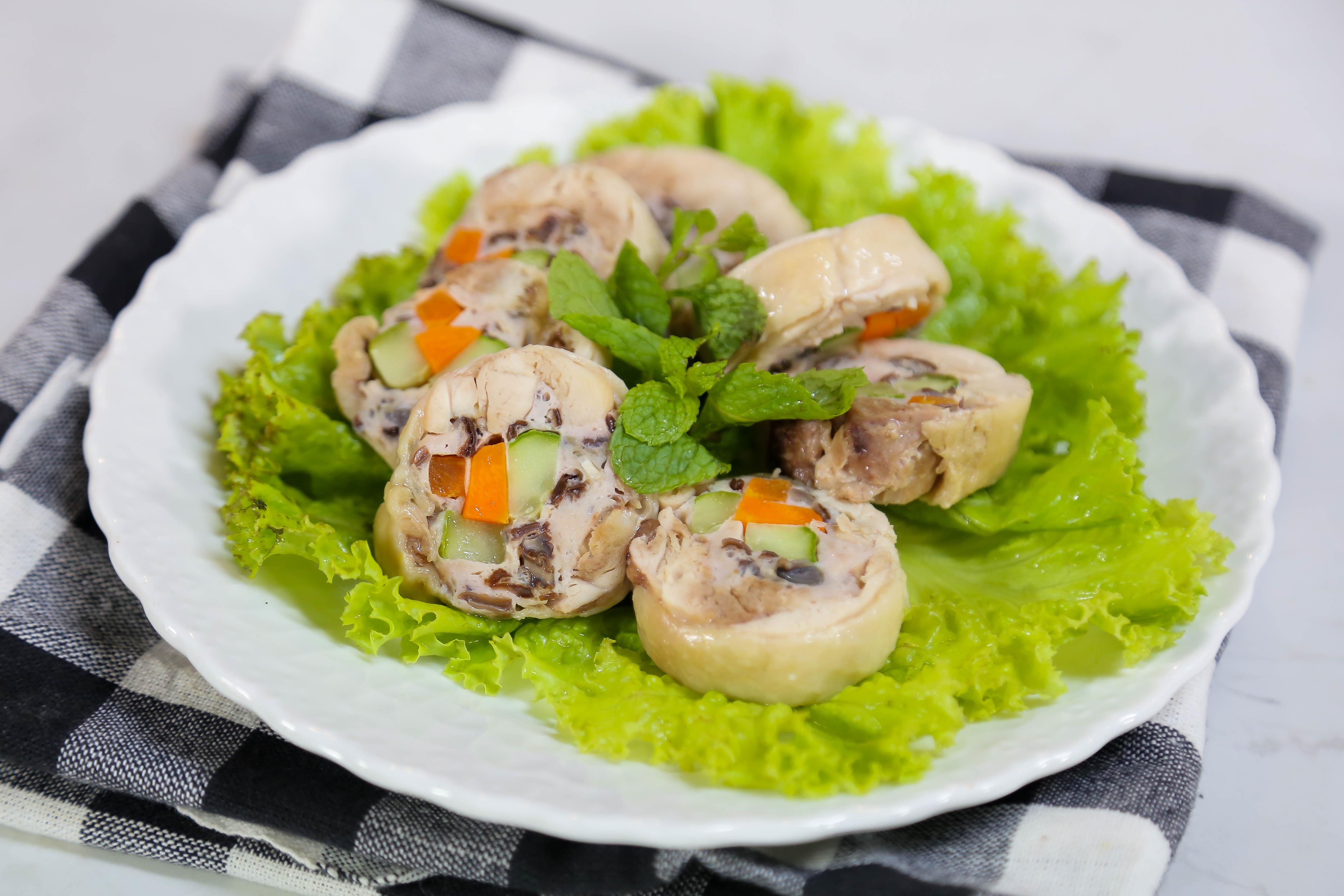 Cach lam dui ga rut xuong nhoi gio hap la mieng hinh anh