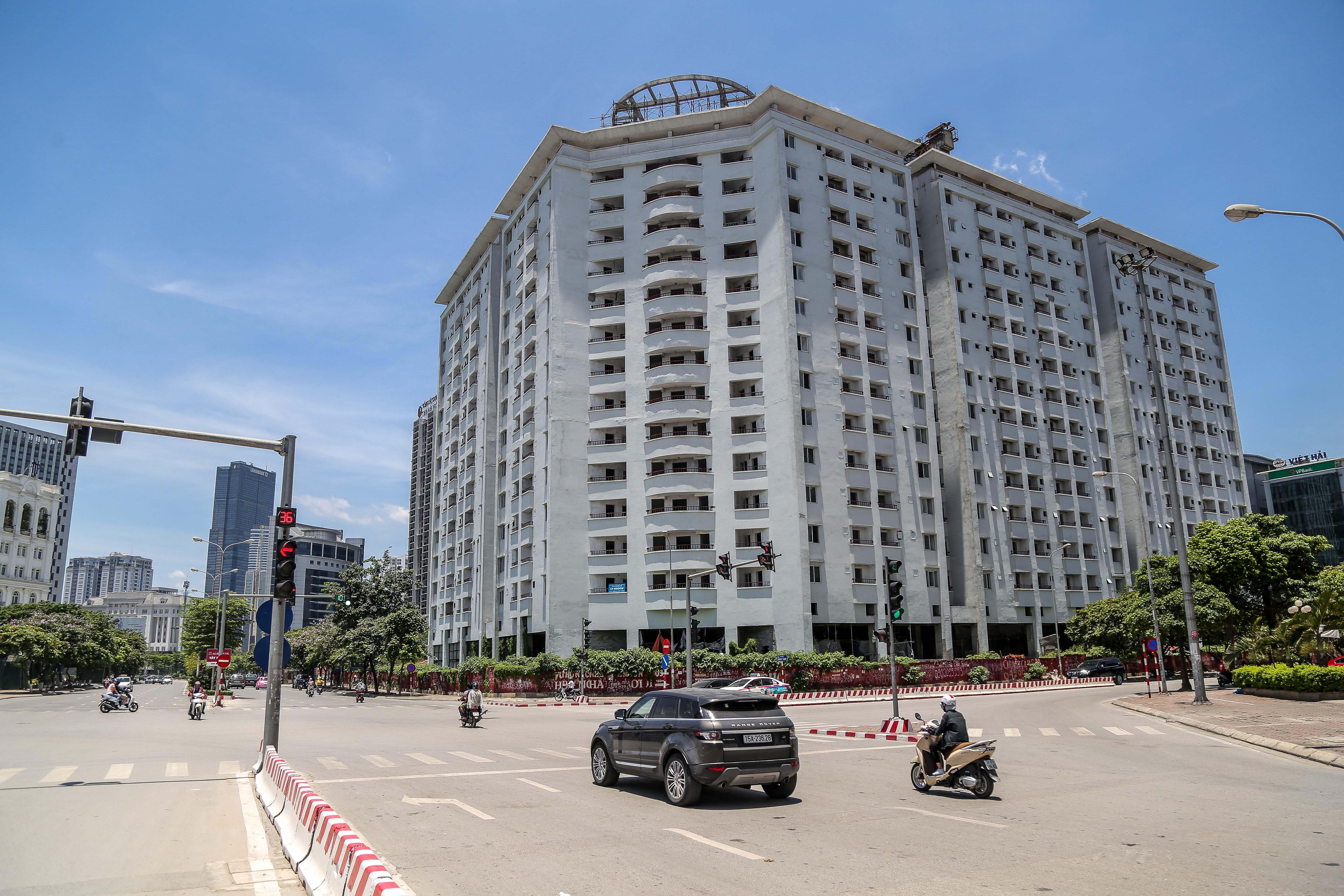 nhung toa nha bo hoang tai Ha Noi anh 12