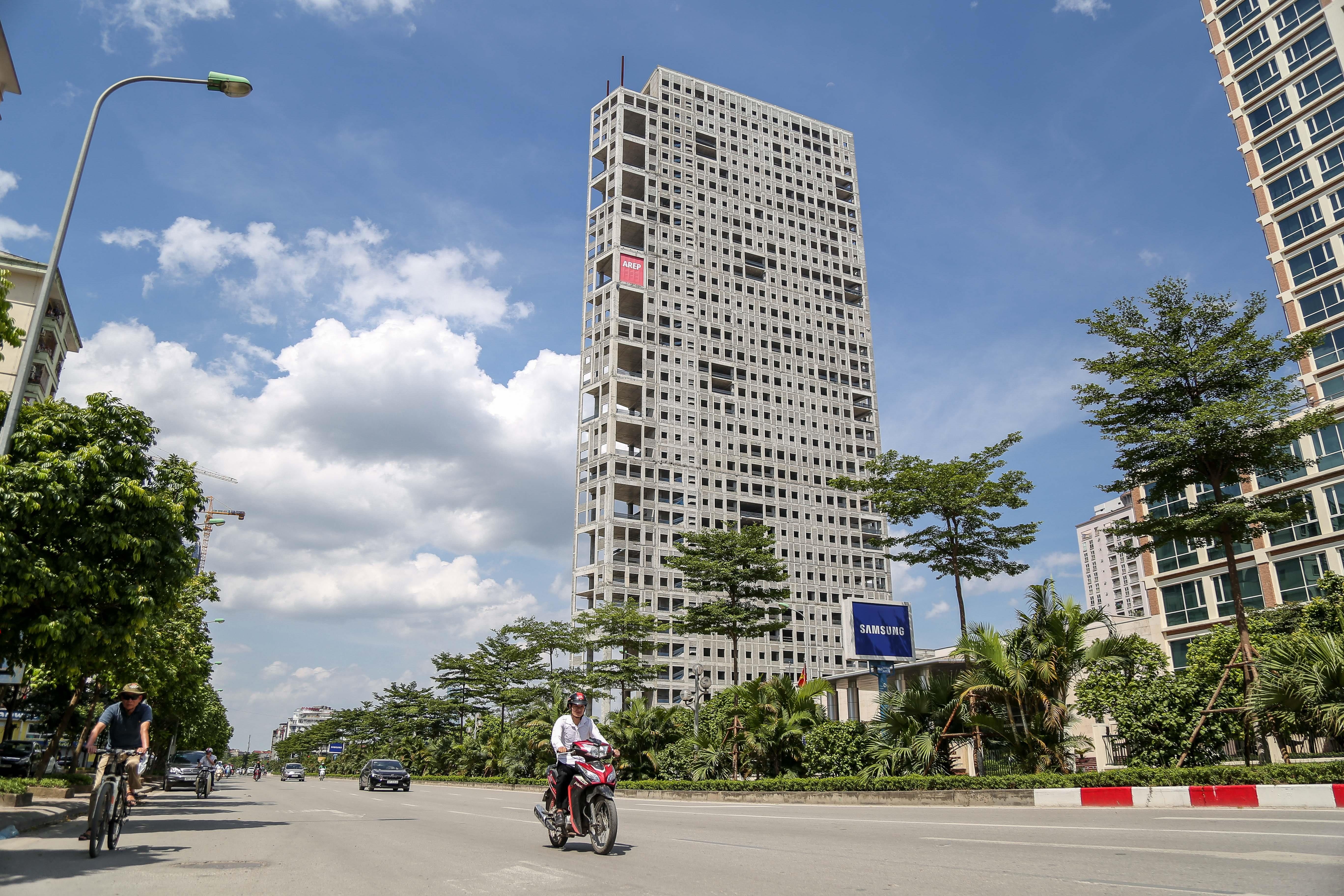 Nhung toa thap nghin ty bi bo hoang giua thu do hinh anh