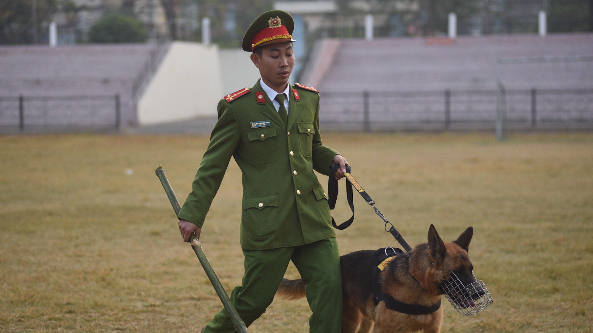 An ninh that chat tai phien toa xet xu vu sat hai nu sinh giao ga hinh anh