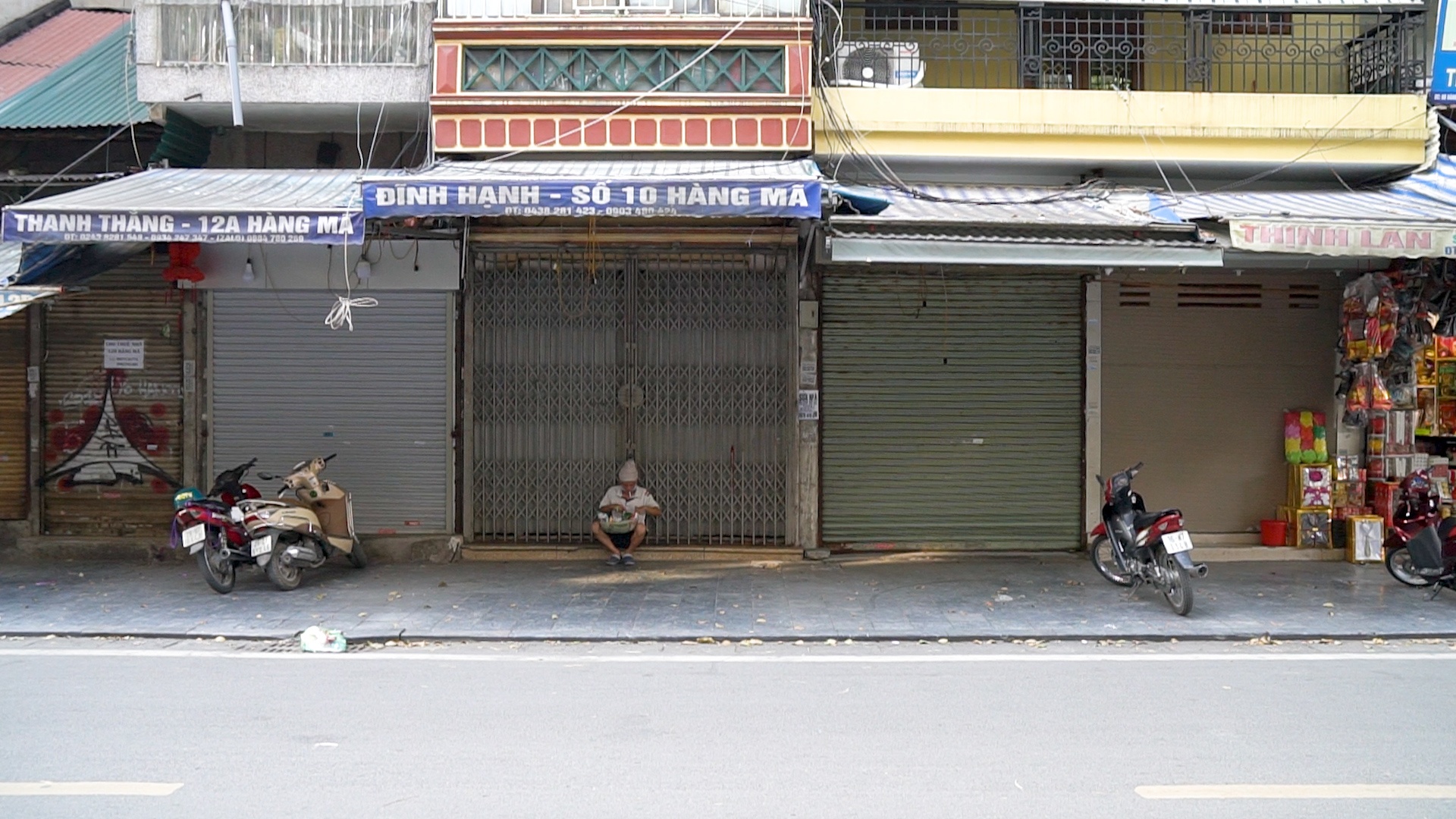 Nhieu cua hang tai pho co sang nhuong, dung kinh doanh hinh anh