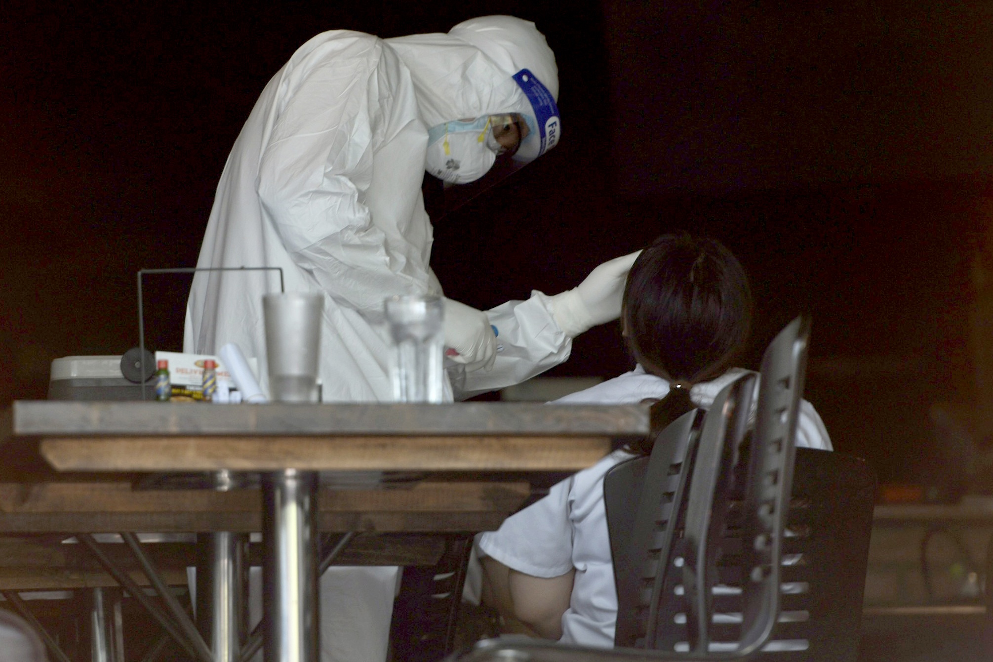 Quan pizza o Ha Noi co ca nghi mac Covid-19 bi phong toa hinh anh