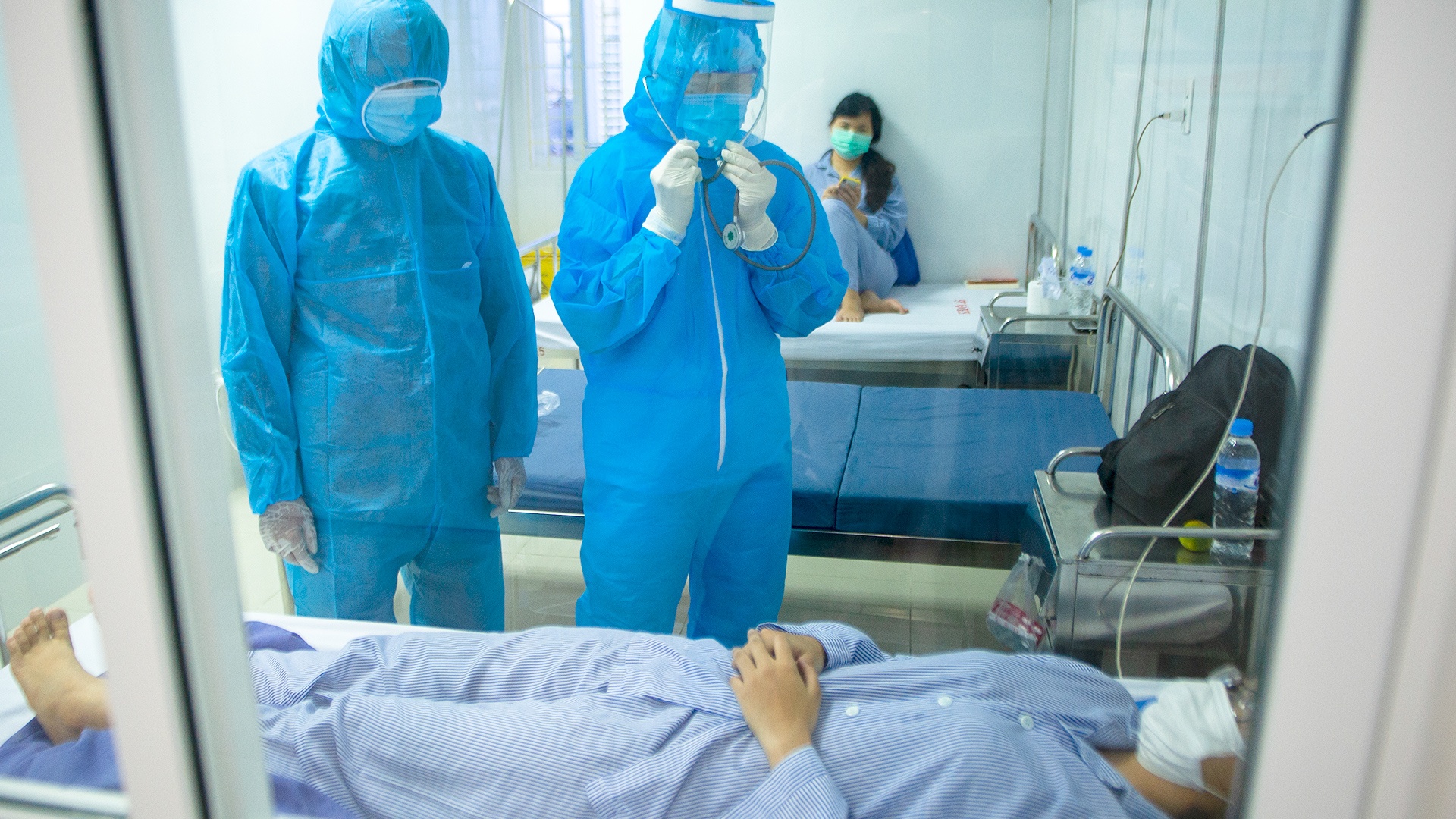 Sang 13/8, Viet Nam co them 3 ca mac Covid-19 va mot nguoi tu vong hinh anh