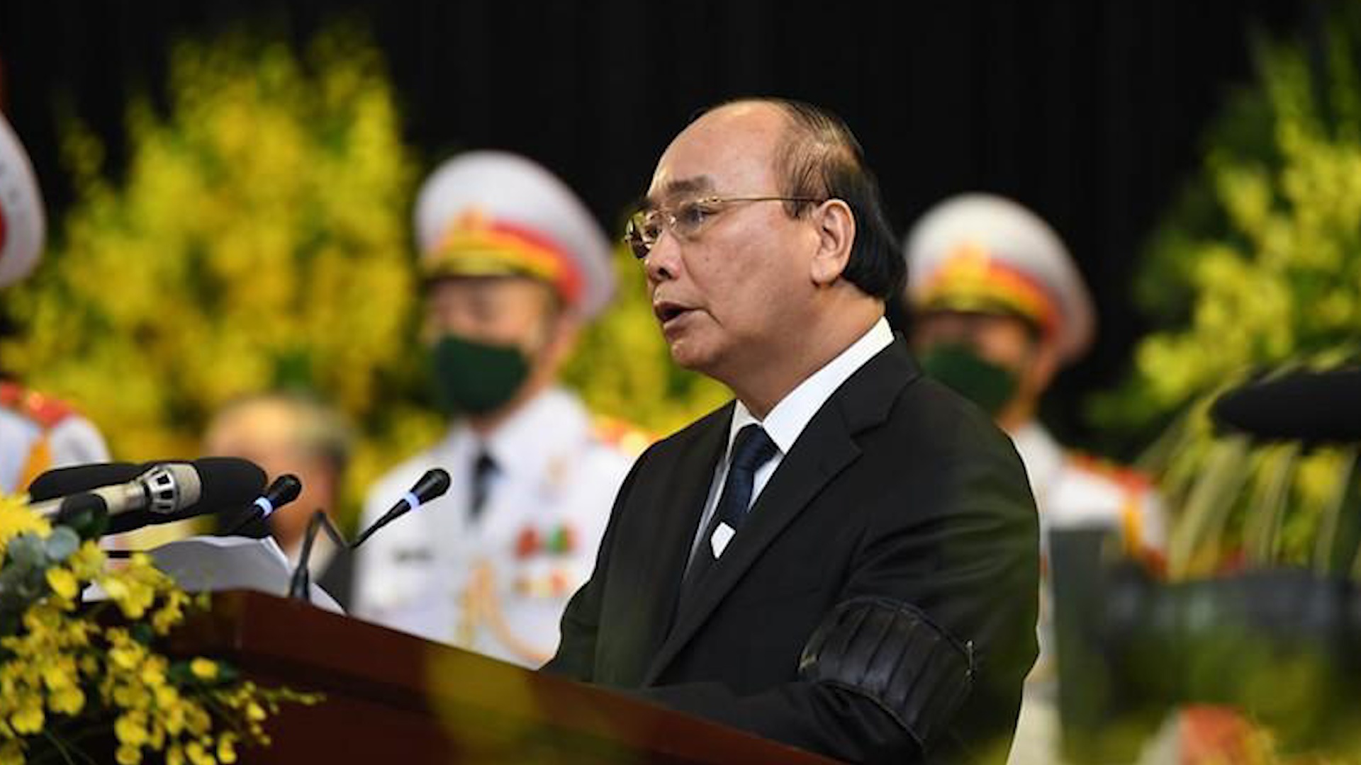 Thu tuong Nguyen Xuan Phuc doc loi tien biet nguyen TBT Le Kha Phieu hinh anh