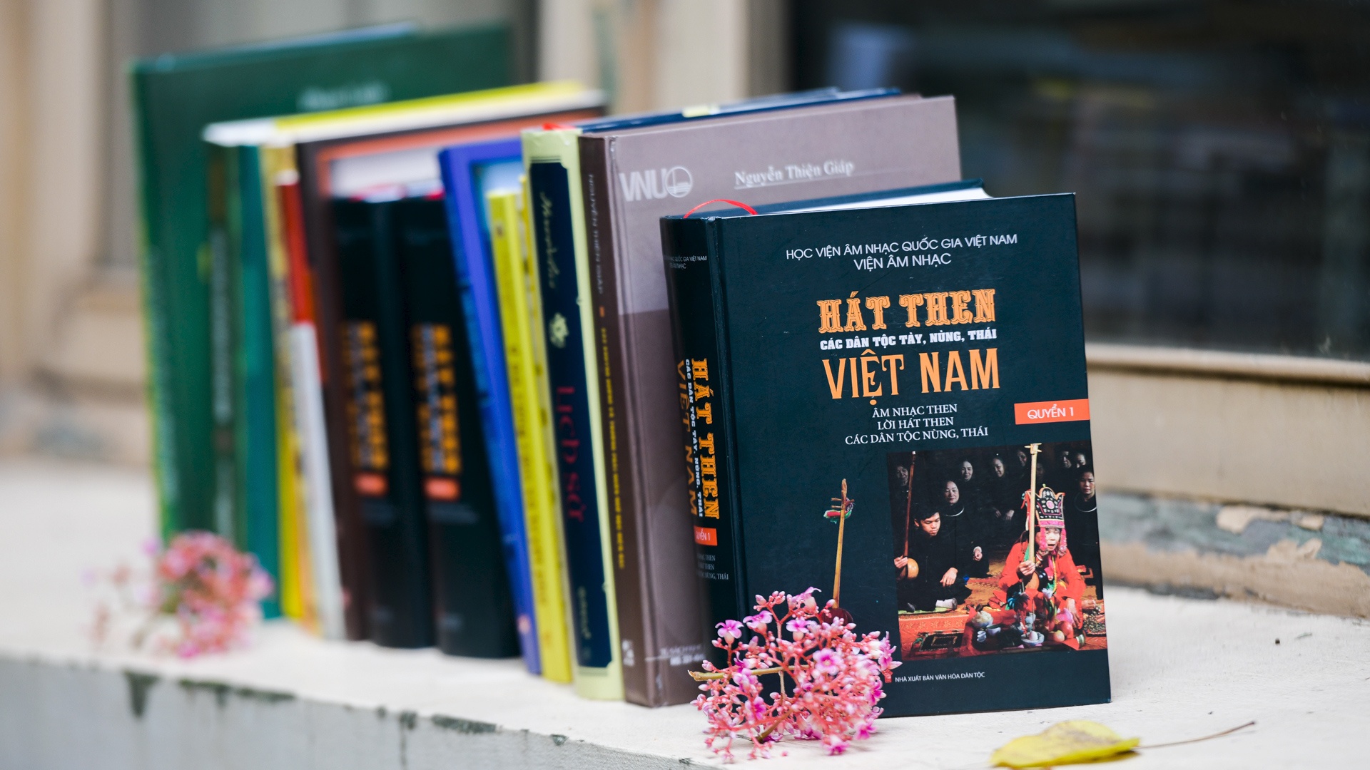 Tim sach xung tam de trao Giai thuong Sach Quoc gia hinh anh