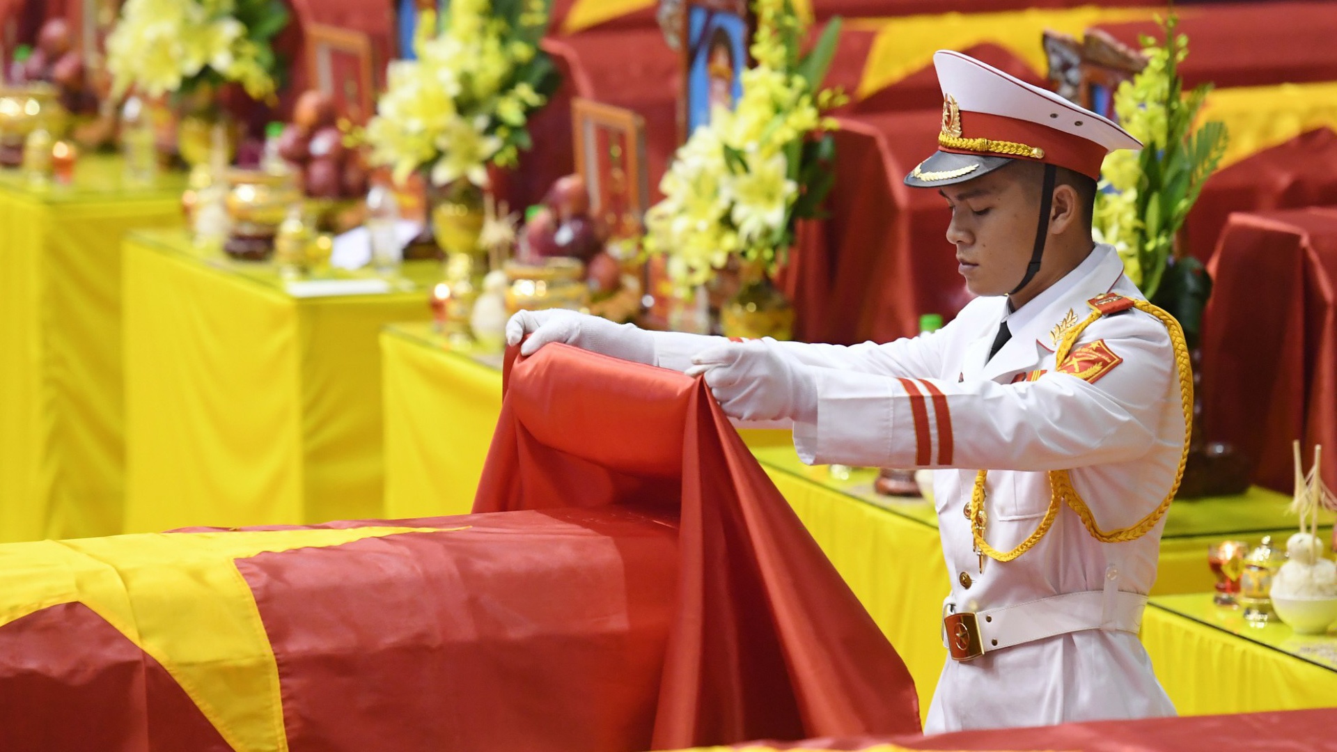 Phut tien biet 22 quan nhan Doan 337 hinh anh