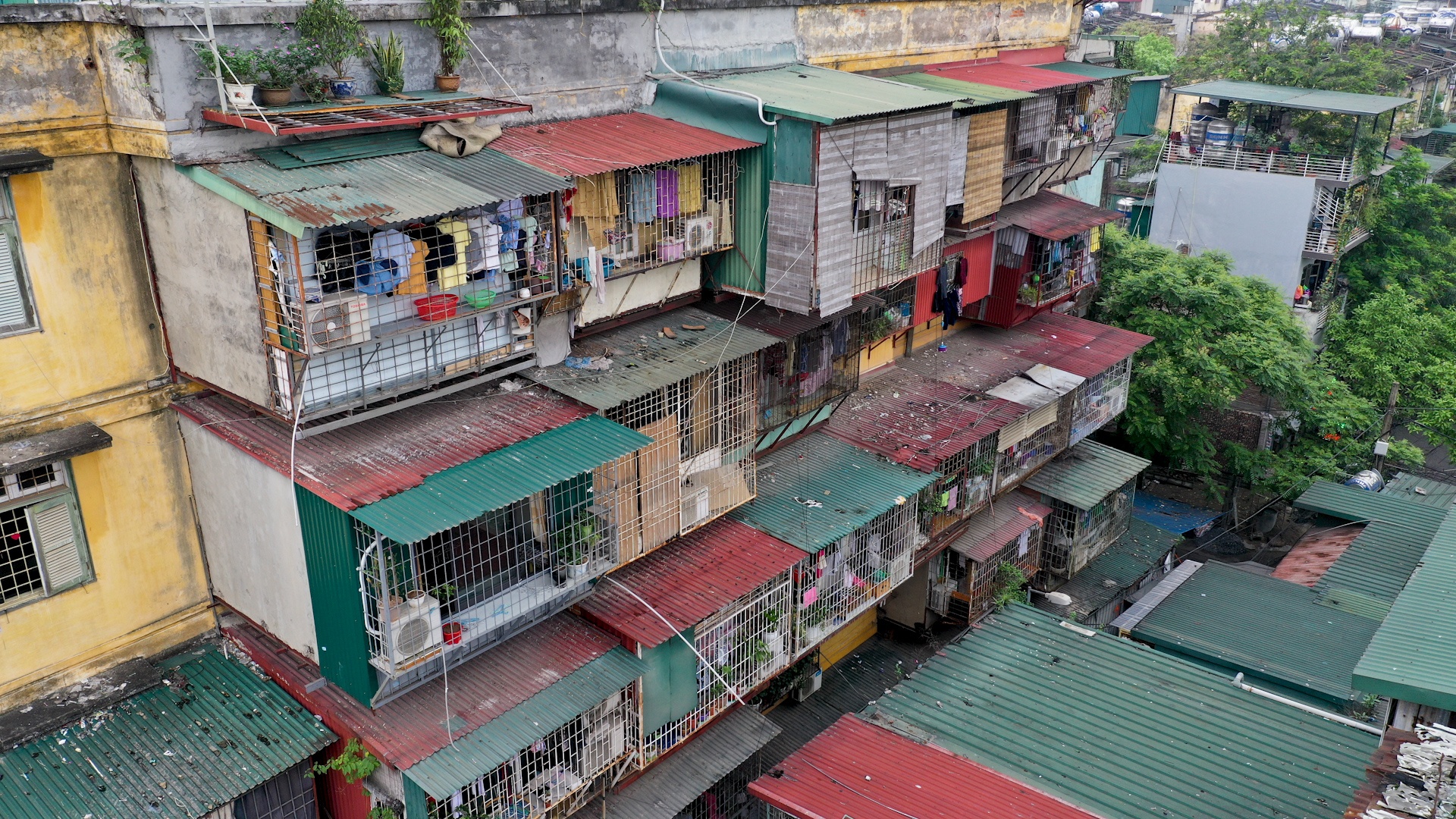 'Chuong cop' tran lan tai cac khu tap the cu hinh anh