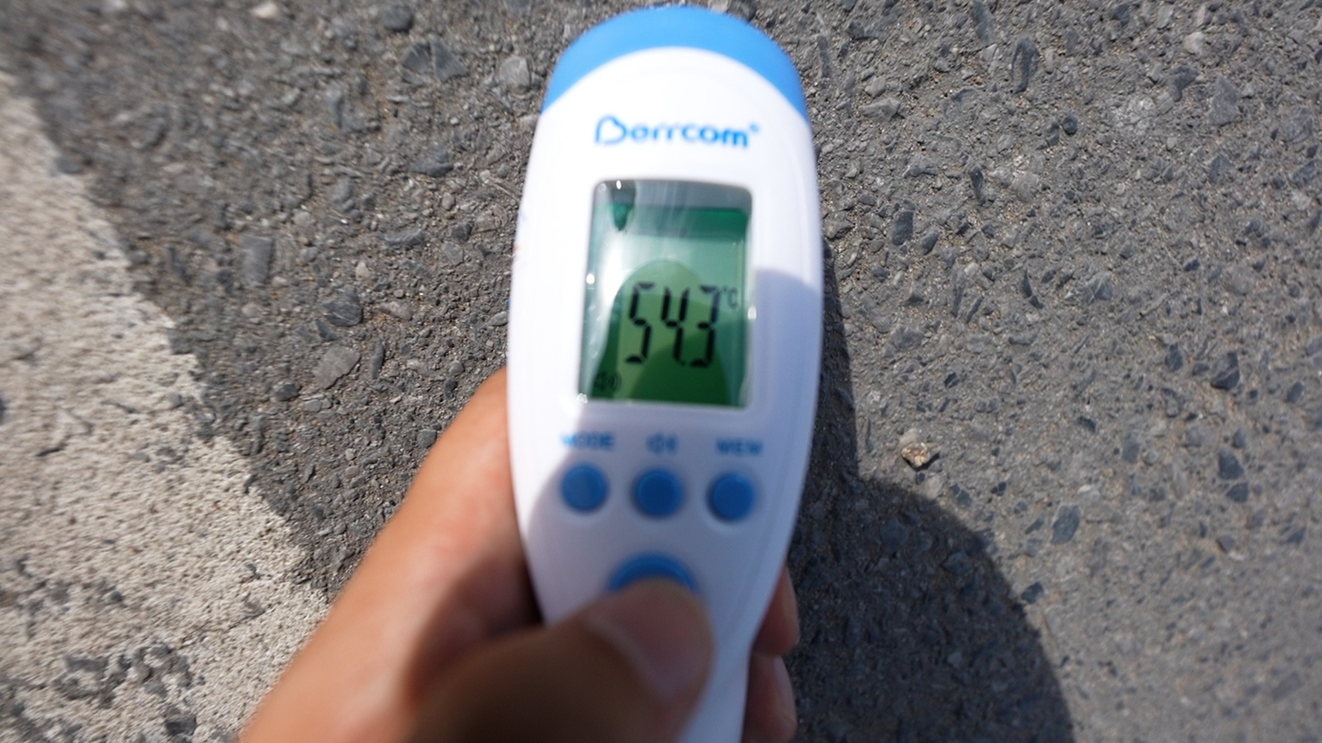 Nhiet do mat duong o Ha Noi hon 54 do C hinh anh