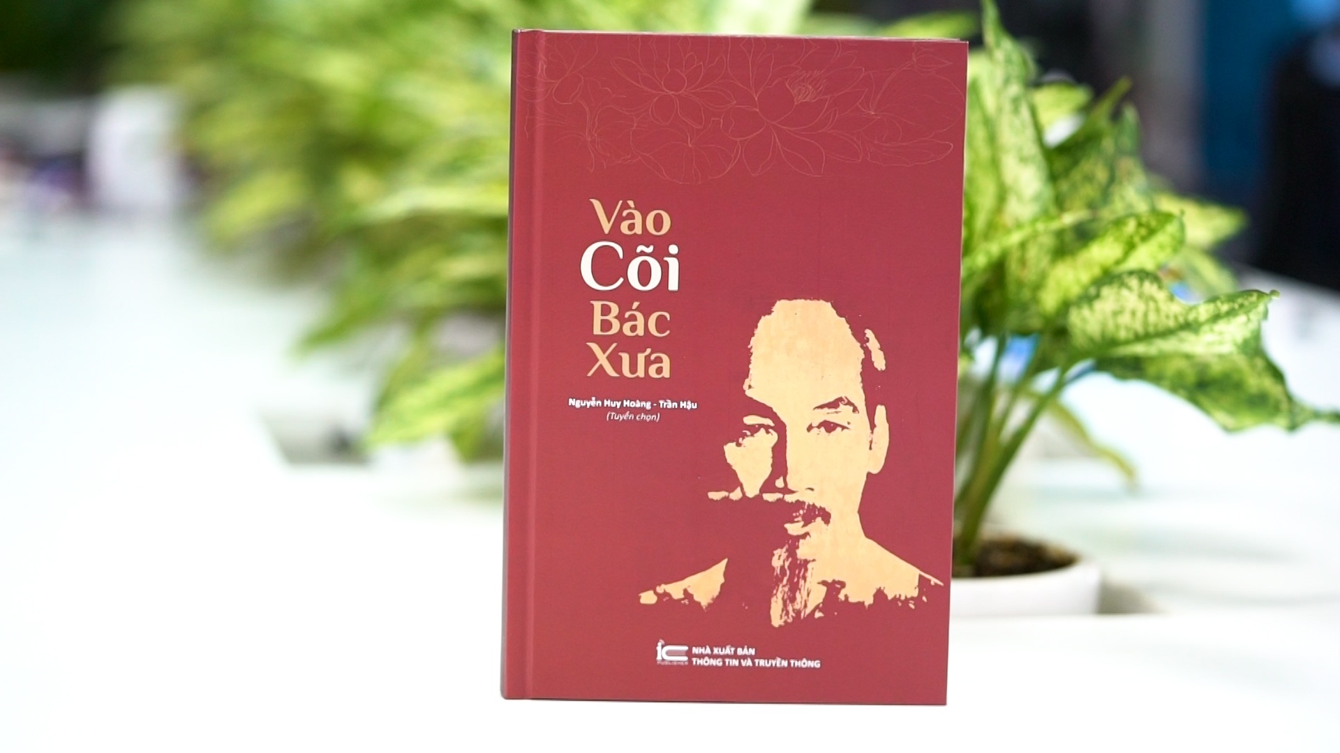 'Vao coi Bac xua' nhu cong trinh khoa hoc tap hop tho viet ve Bac hinh anh