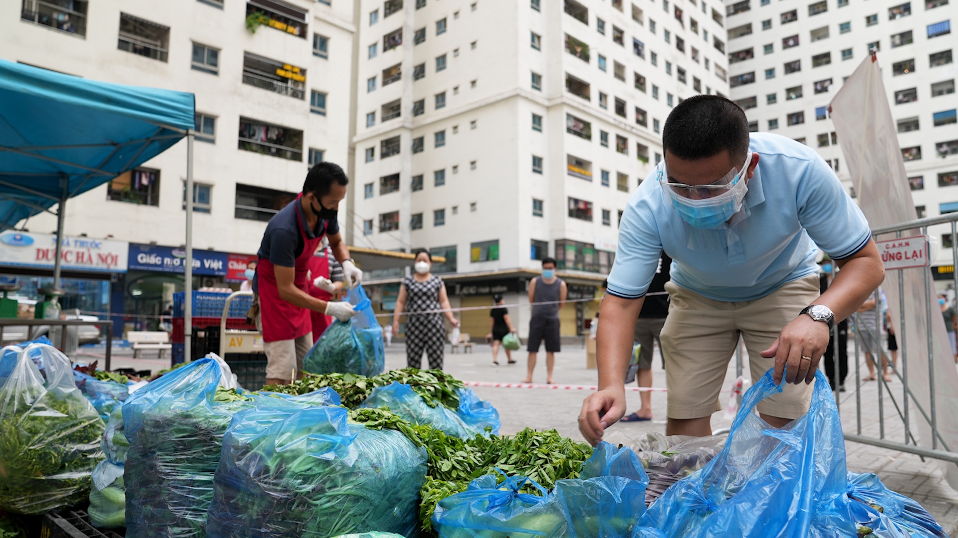 Lap 'cho da chien' trong khu chung cu tai Ha Noi hinh anh
