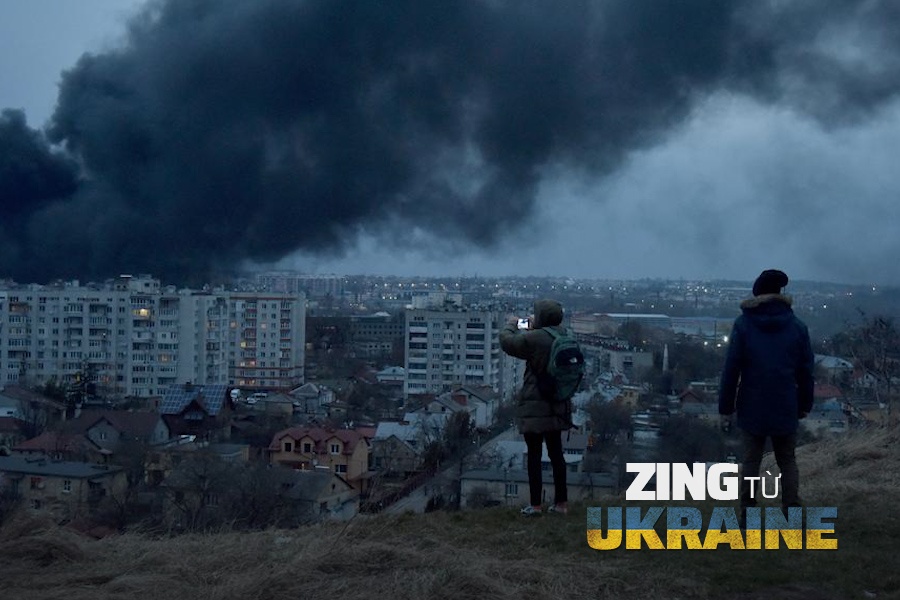 Nguoi dan Lviv: Du thanh pho bi khong kich, toi van khong roi nha minh hinh anh