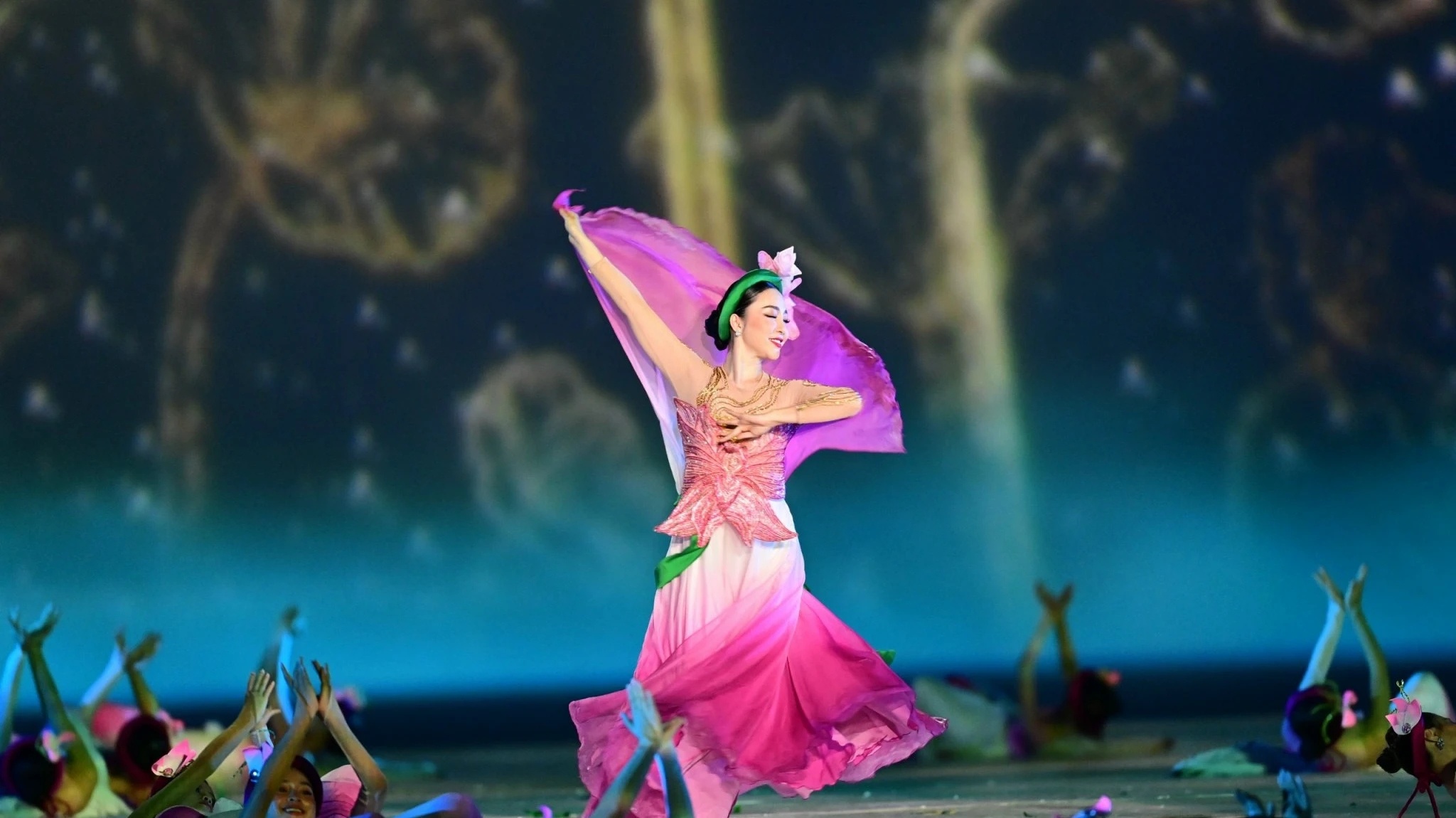 Cam xuc cua khan gia ve le khai mac SEA Games 31 hinh anh