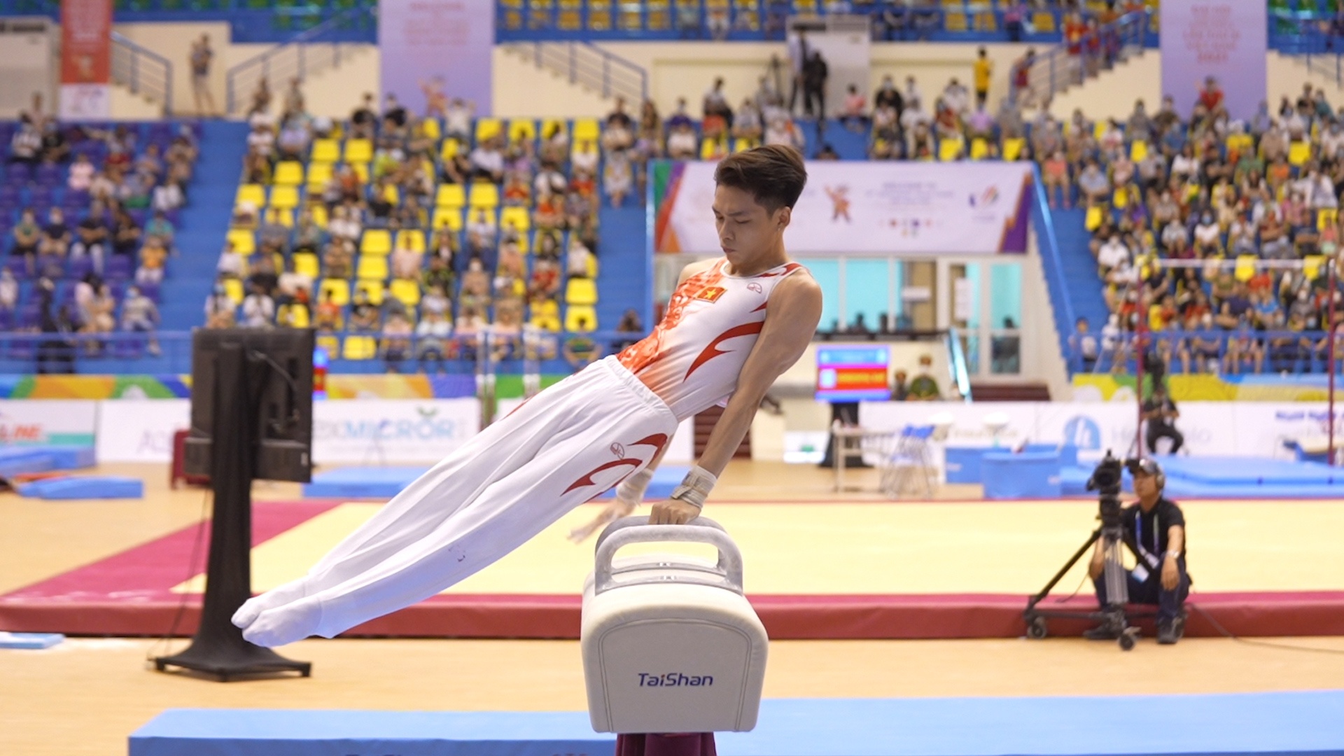 Phan thi ngua vong mang tam HCV ve cho Xuan Thien hinh anh