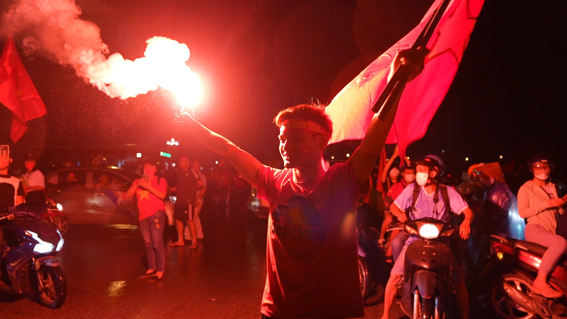 CDV mo hoi an mung tai My Dinh sau chien thang cua U23 Viet Nam hinh anh