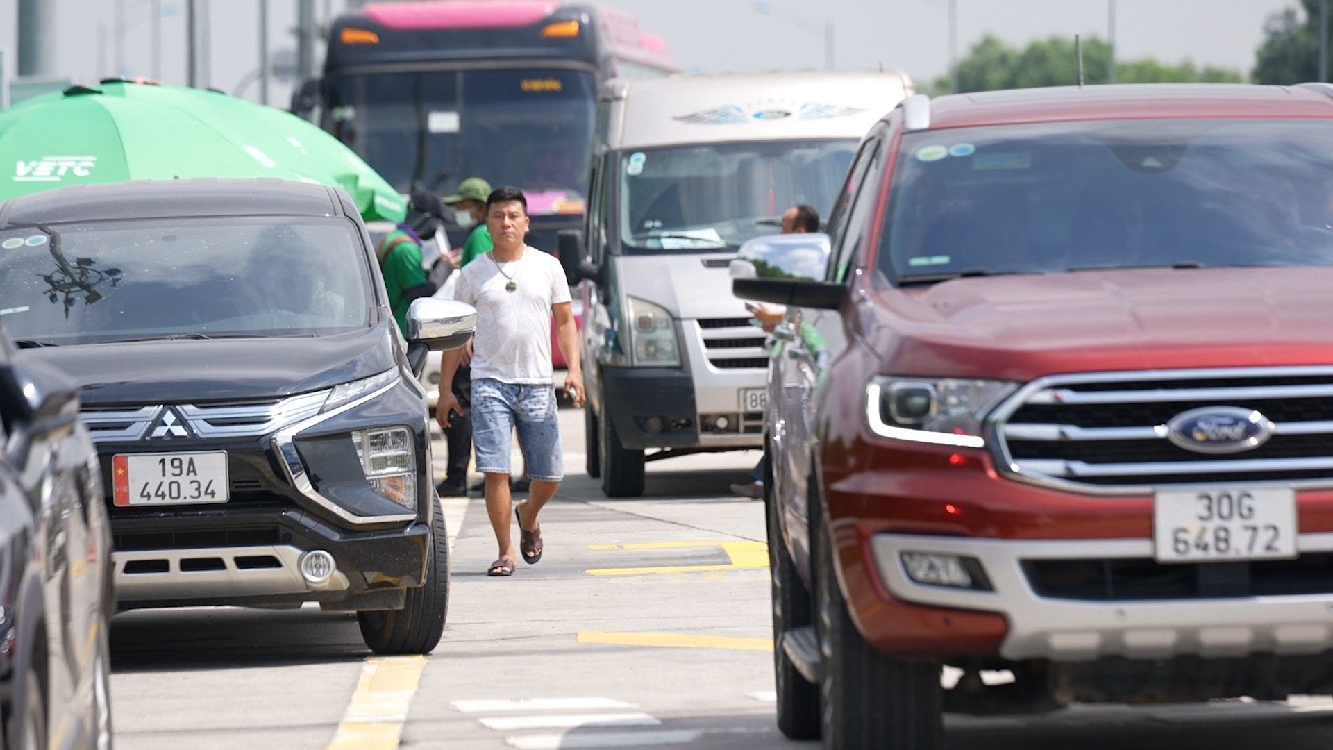 Oto xep hang cho dan the ETC de qua cao toc hinh anh