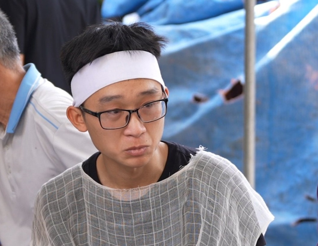 Nguoi nha nan nhan vu xe Audi: 'Mot luc mat 3 mang, qua kinh khung' hinh anh