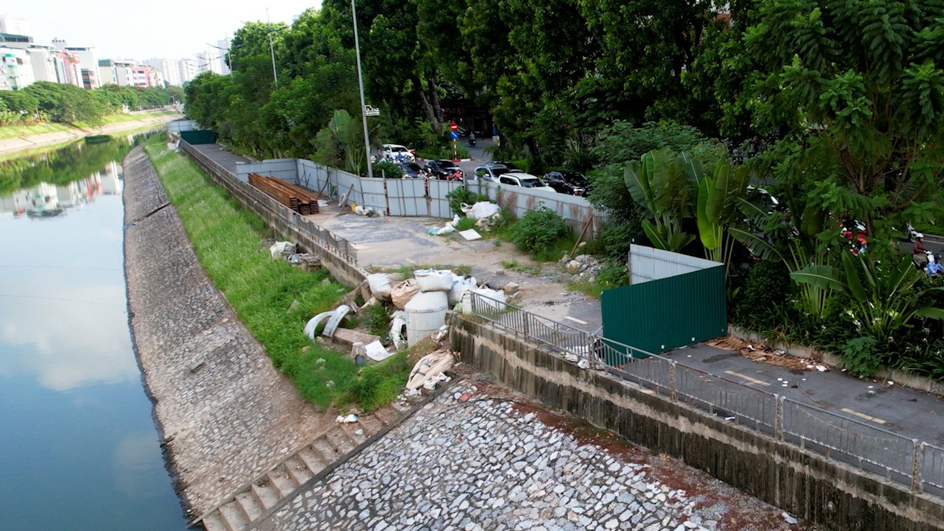 Duong di bo 64 ty dong ven song To Lich bi cay xoi hinh anh