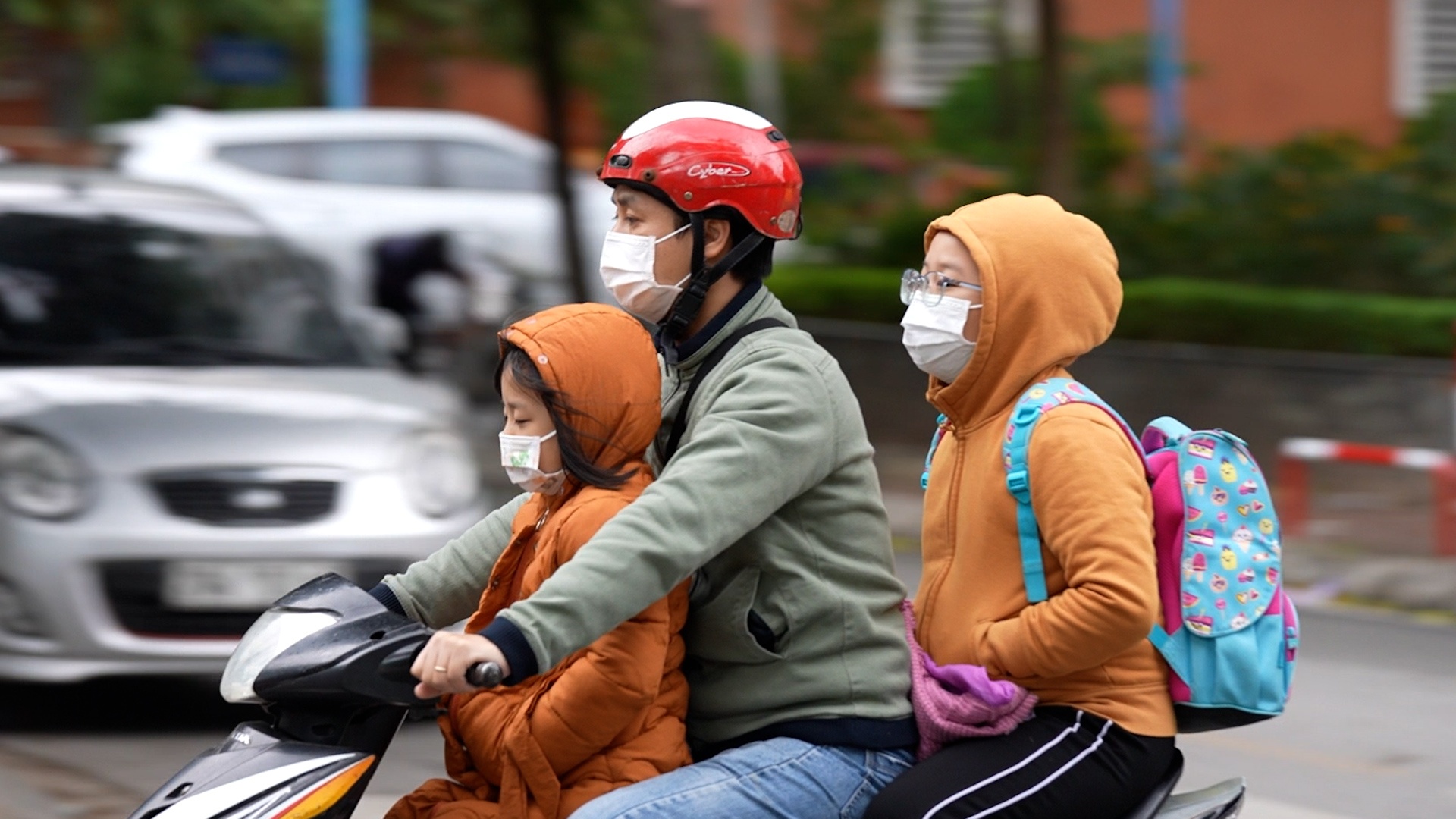 Nguoi Ha Noi co ro trong dot ret dam dau tien hinh anh