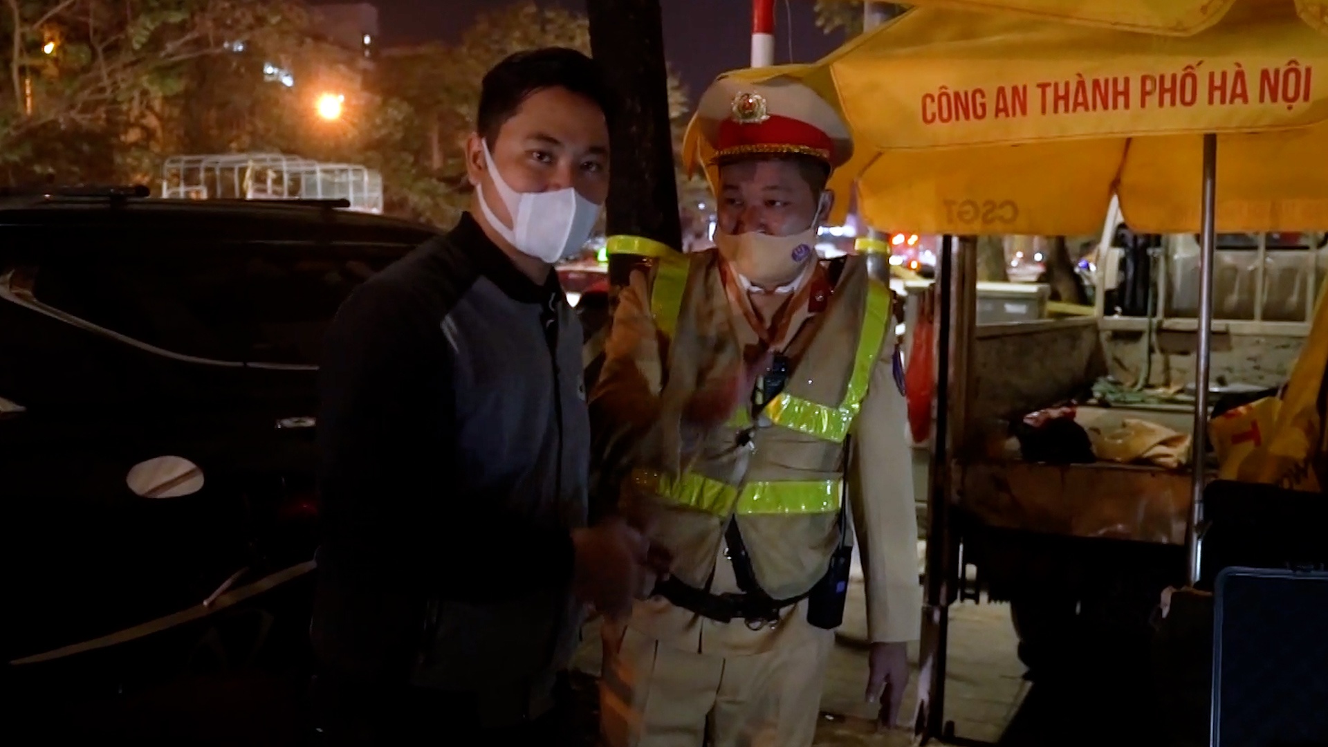 Tai xe 'cau gio' sau khi co ket qua do nong do con 0,778 mg/l hinh anh