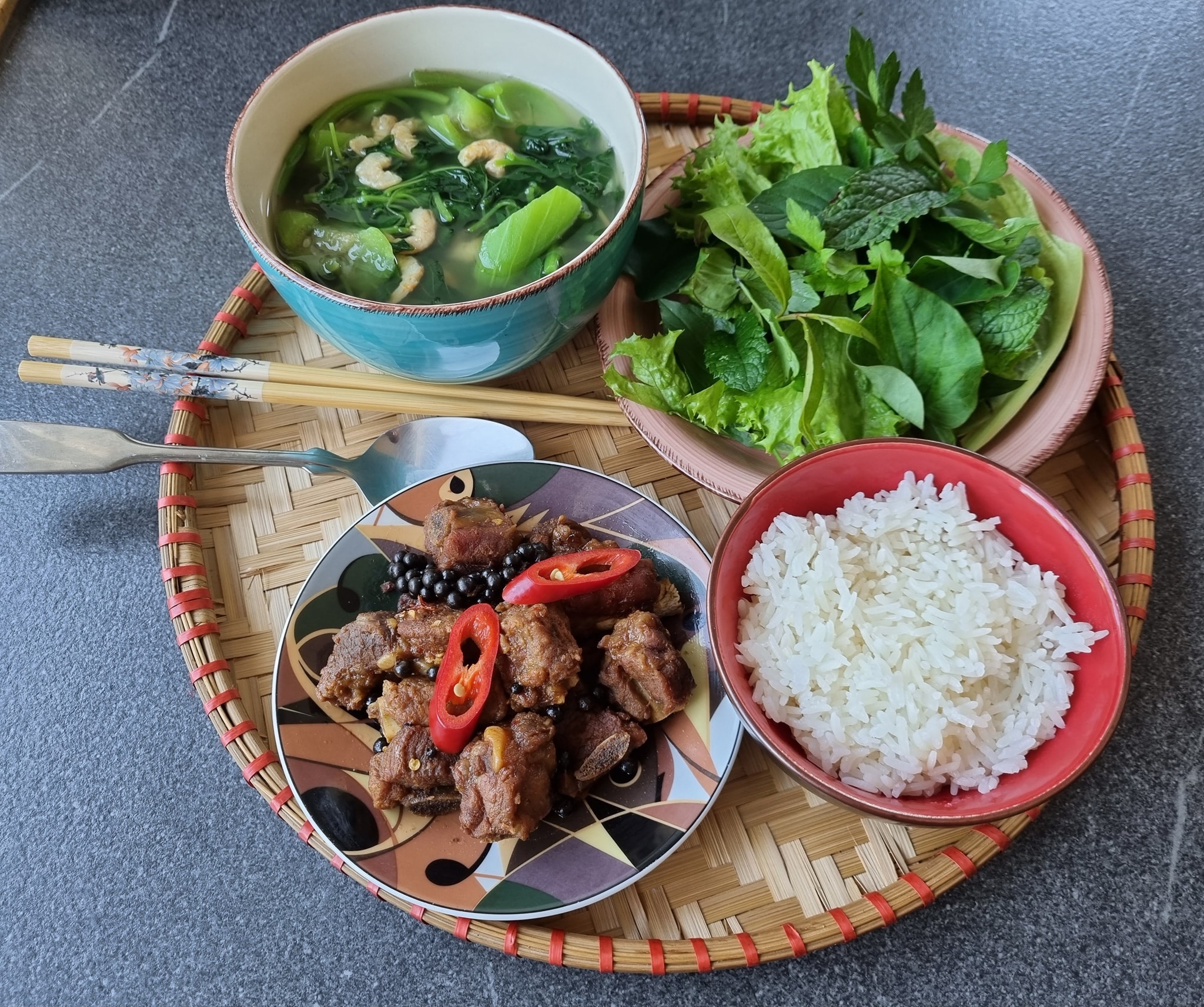 vườn rau trên ban công ảnh 9 vuon rau tren ban cong anh 9