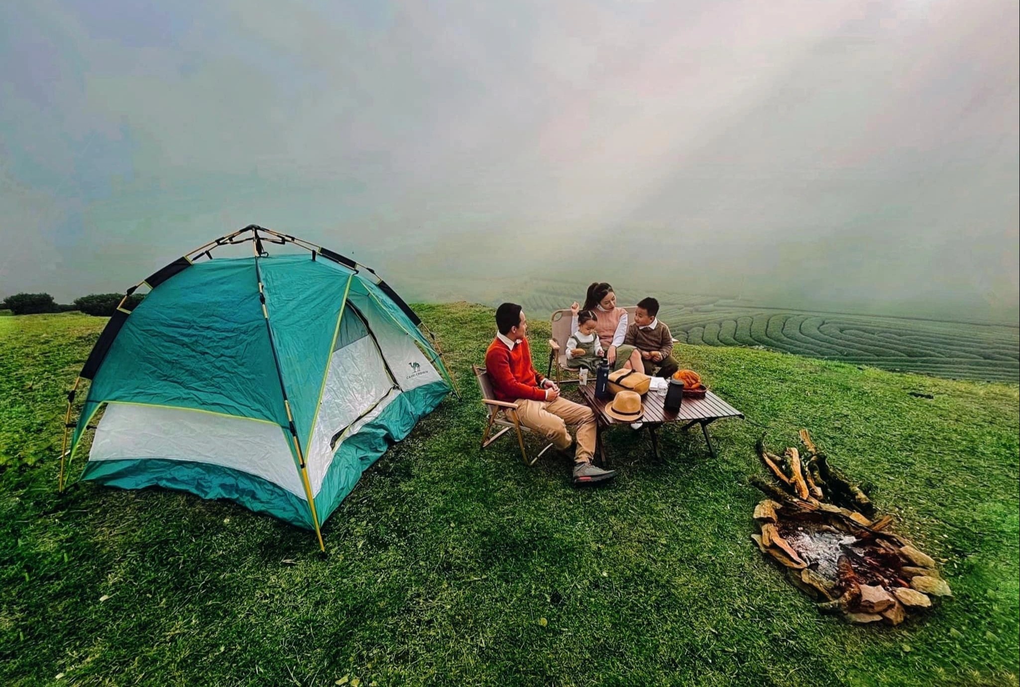 Thich cam trai ngu leu hon du lich dai ngay hau gian cach hinh anh