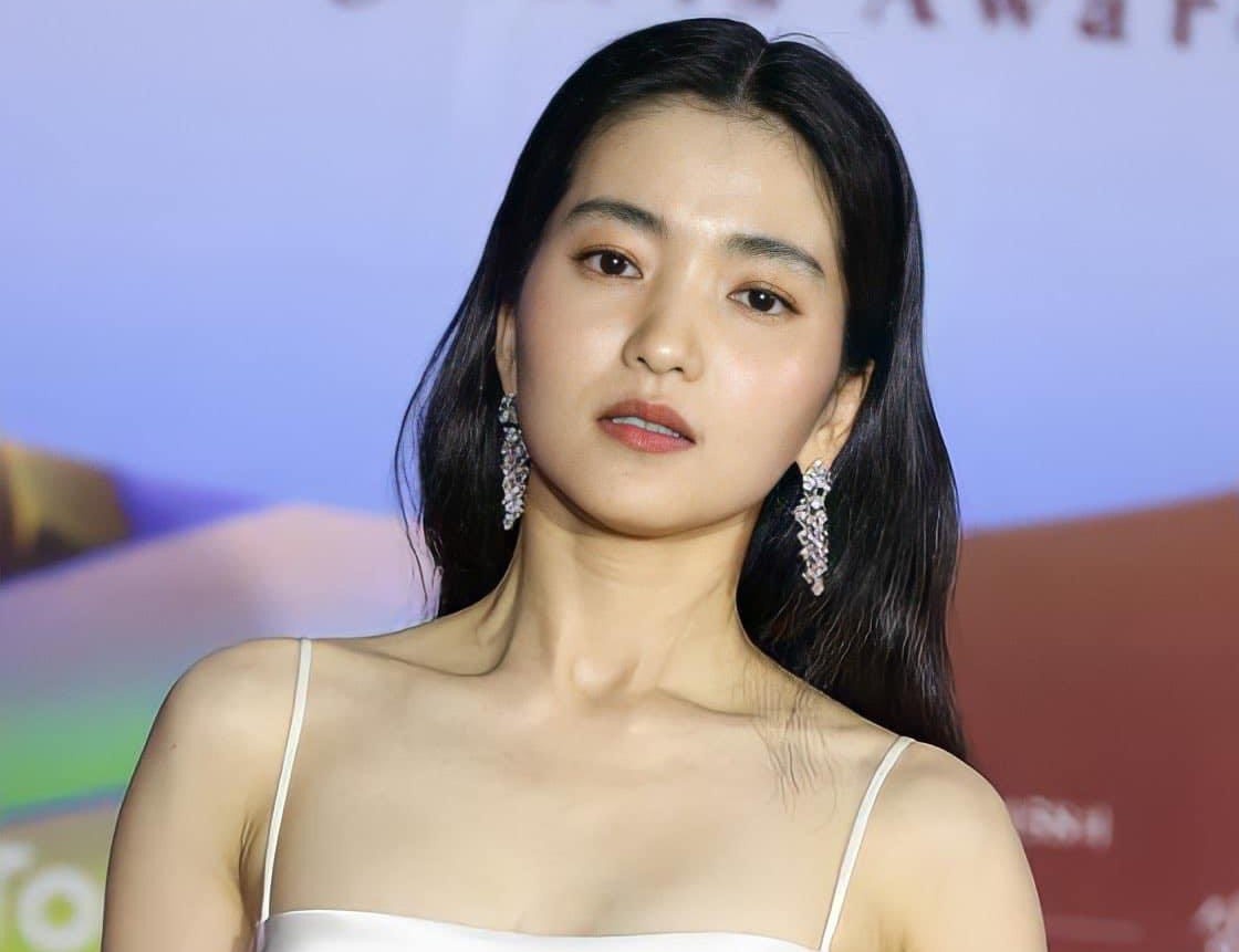 Buc anh toat len su ngheo kho cua Kim Tae Ri hinh anh