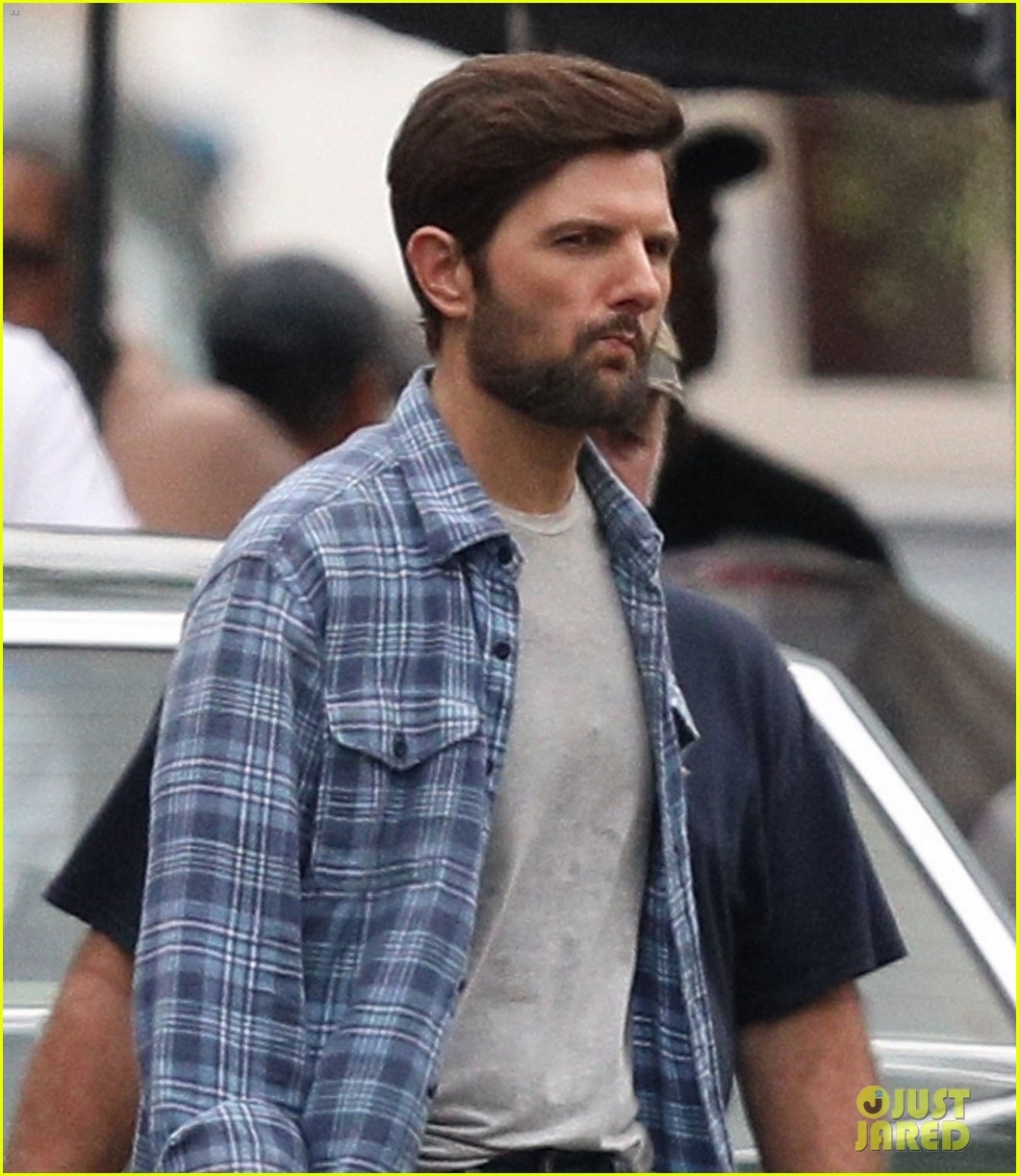 Adam Scott đóng Madame Web ảnh 4 Adam Scott dong Madame Web anh 4