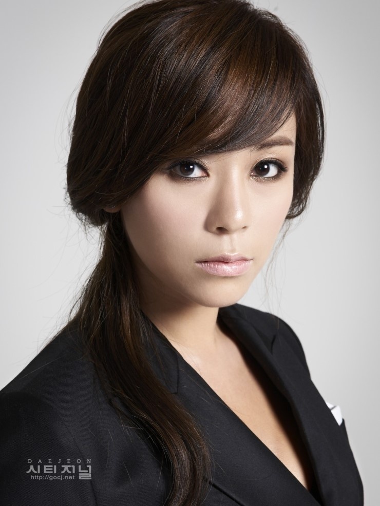 nhom nhac nu LUV anh 2