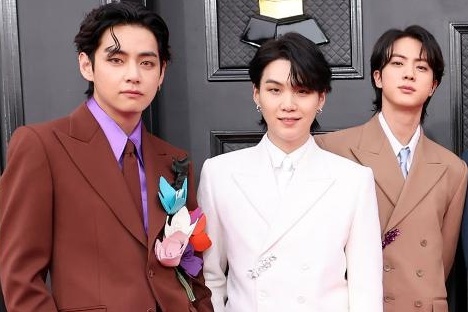 Han Quoc tham do du luan viec mien nhap ngu cho BTS hinh anh