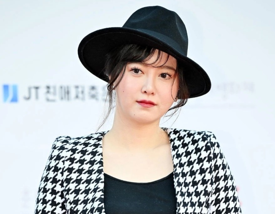 Goo Hye Sun mum mim, lo nong cam hinh anh