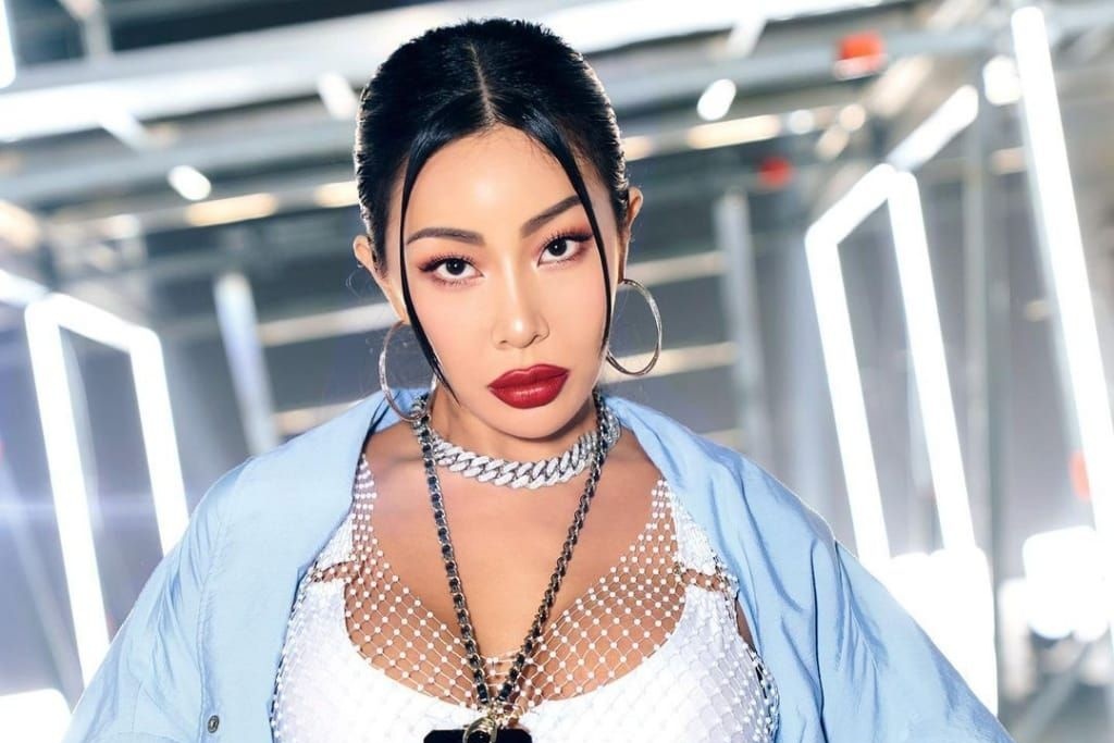 Jessi bi quan ly nguoc dai, phai lang thang ngoai duong hinh anh