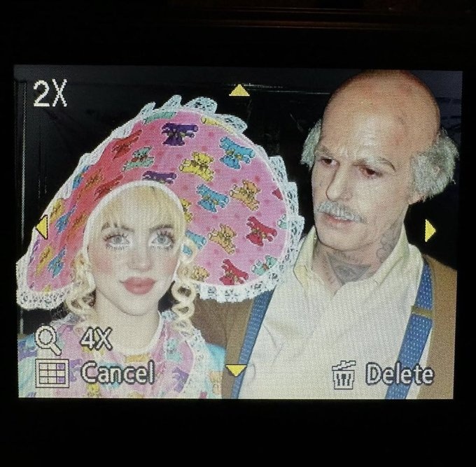 Billie Eilish hẹn hò
ảnh 3 Billie Eilish hen ho anh 3