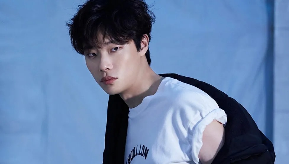 Thi luc cua Ryu Jun Yeol bi anh huong vi dong vai bac si mu hinh anh