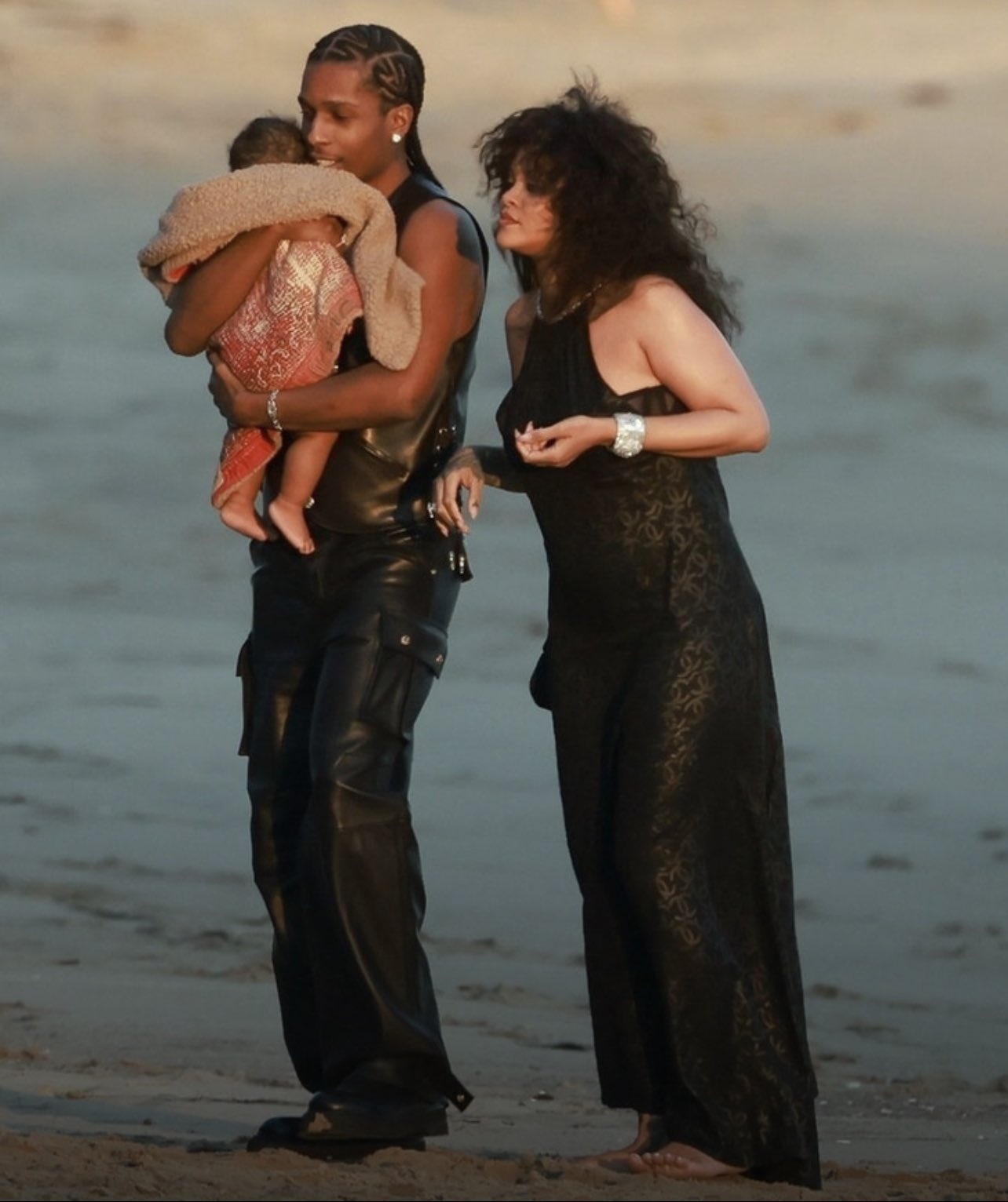 Rihanna  ảnh 2 Rihanna anh 2