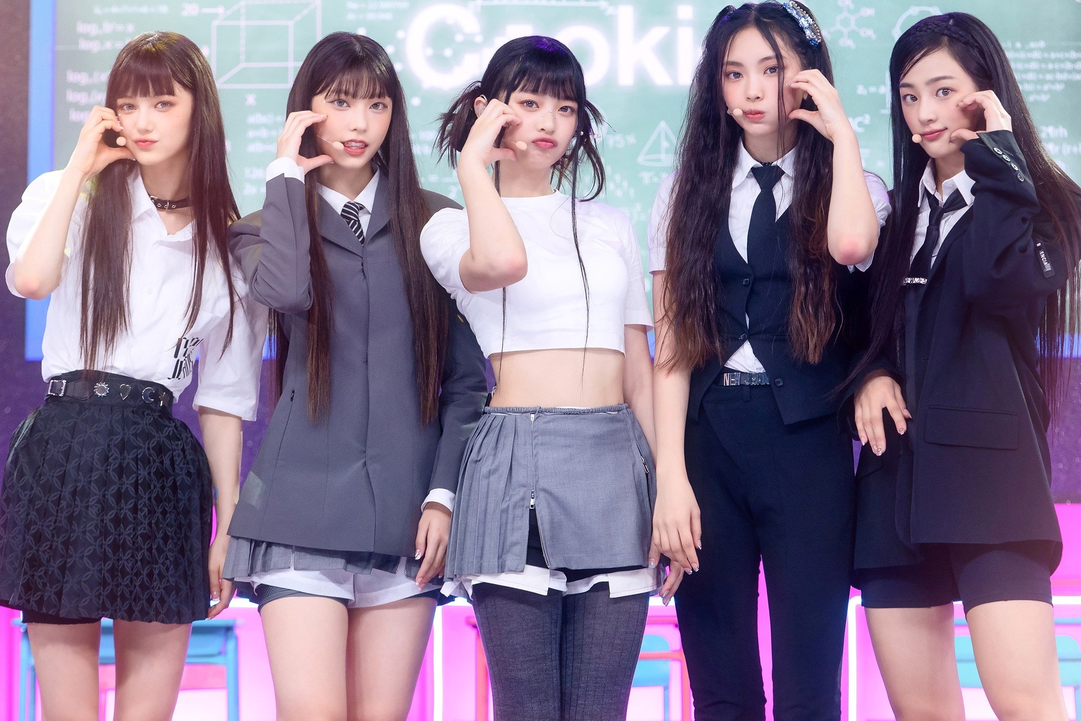 Thoi trang xa xi va than tuong Kpop the he moi hinh anh