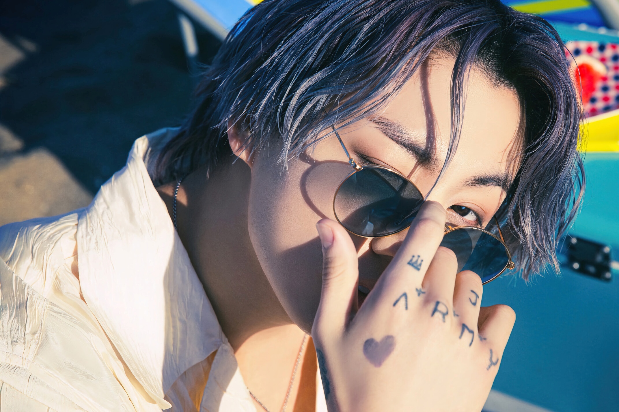 Ly do Jung Kook (BTS) khong xoa hinh xam hong hinh anh