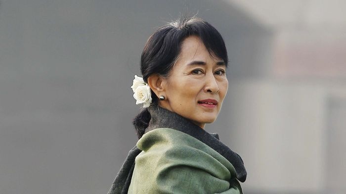 Phien toa xu ba Aung San Suu Kyi bi hoan vi su co Internet hinh anh