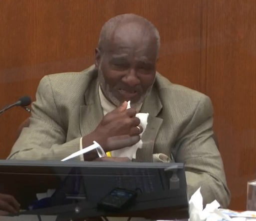 Nhan chung vu an George Floyd bat khoc o toa hinh anh