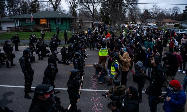 Bieu tinh gan Minneapolis anh 1