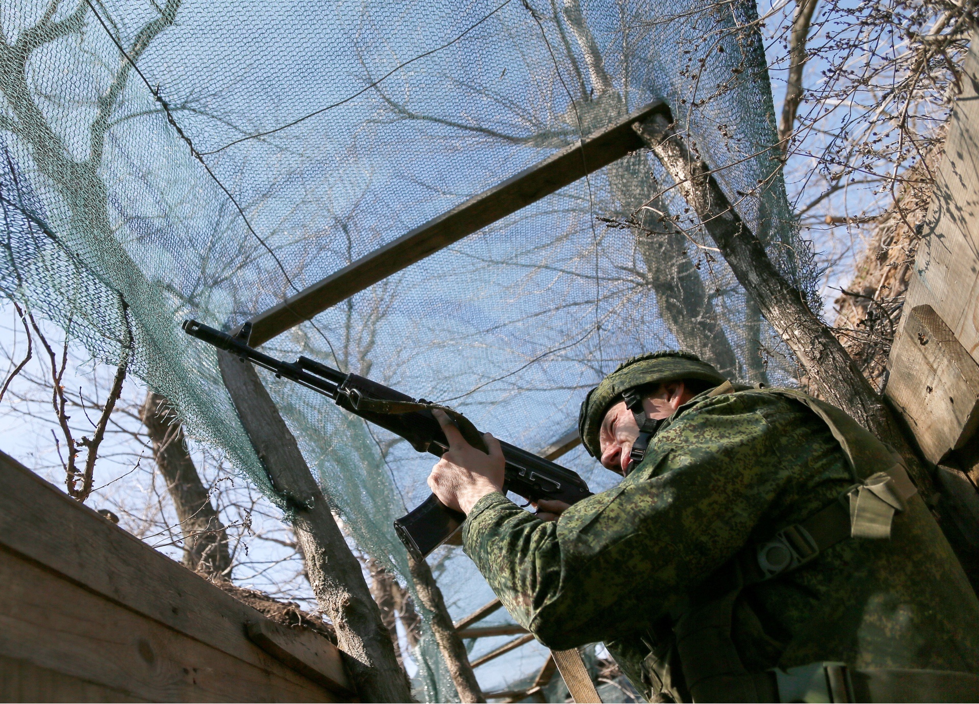 Phep thu khi Nga dieu binh sat bien gioi Ukraine hinh anh