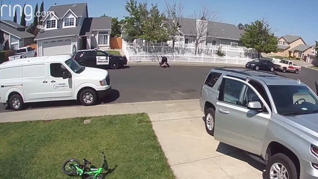 Canh sat dam vao mat nguoi tu ky anh 1