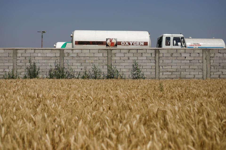 An Do van chuyen oxy y te anh 3