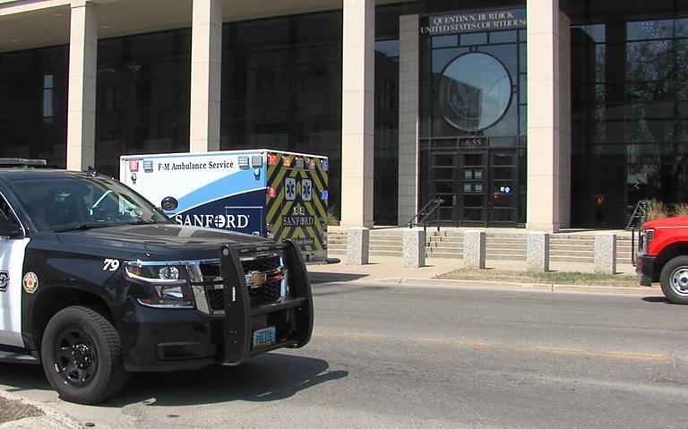 Nguoi dan ong tu cat co anh 1