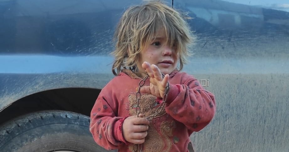 Phia sau buc anh khien mang xa hoi rung chuyen hinh anh