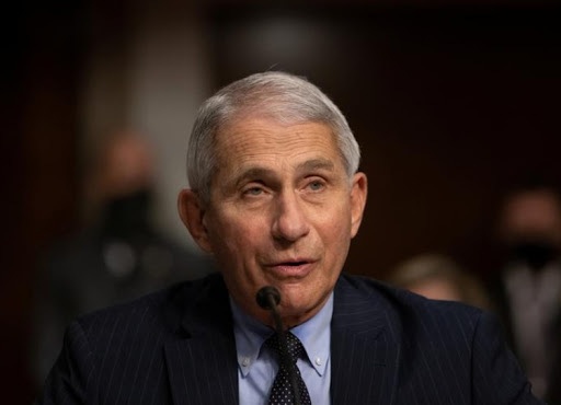 866 trang email cua ong Fauci ven man cuoc song trong tam bao Covid-19 hinh anh