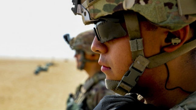 Luc luong quan su My o Syria bi na rocket hinh anh