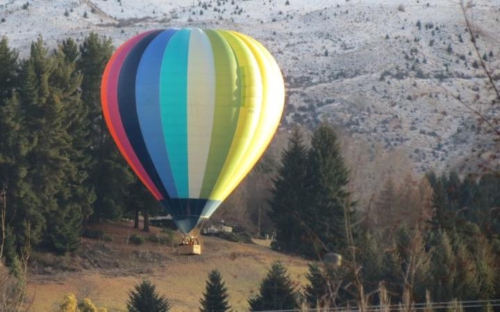 Roi khinh khi cau o New Zealand hinh anh